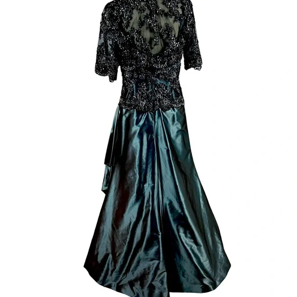 Rina do Montella evening gown A tradition of classic elegance size 8 - Picture 13 of 15